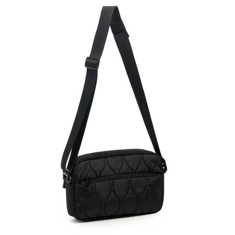 Fashionable quilted crossbody bag