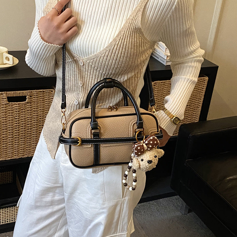 Women’s mini handbag with removable teddy pendant
