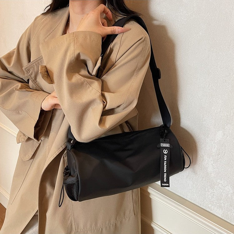 Fashionable clutch bag