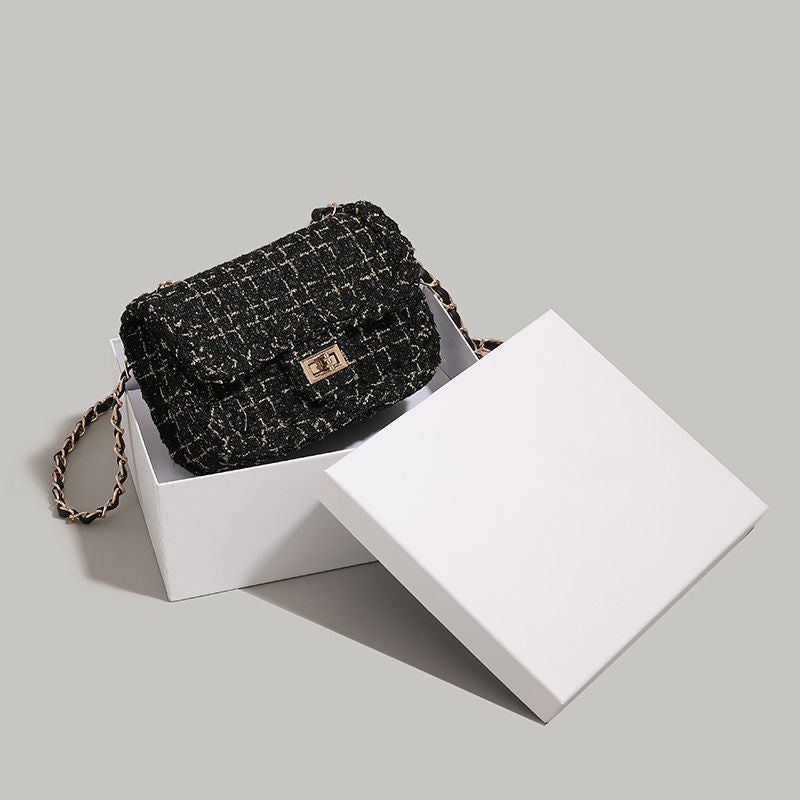 Textured Chain-Detail Crossbody Bag