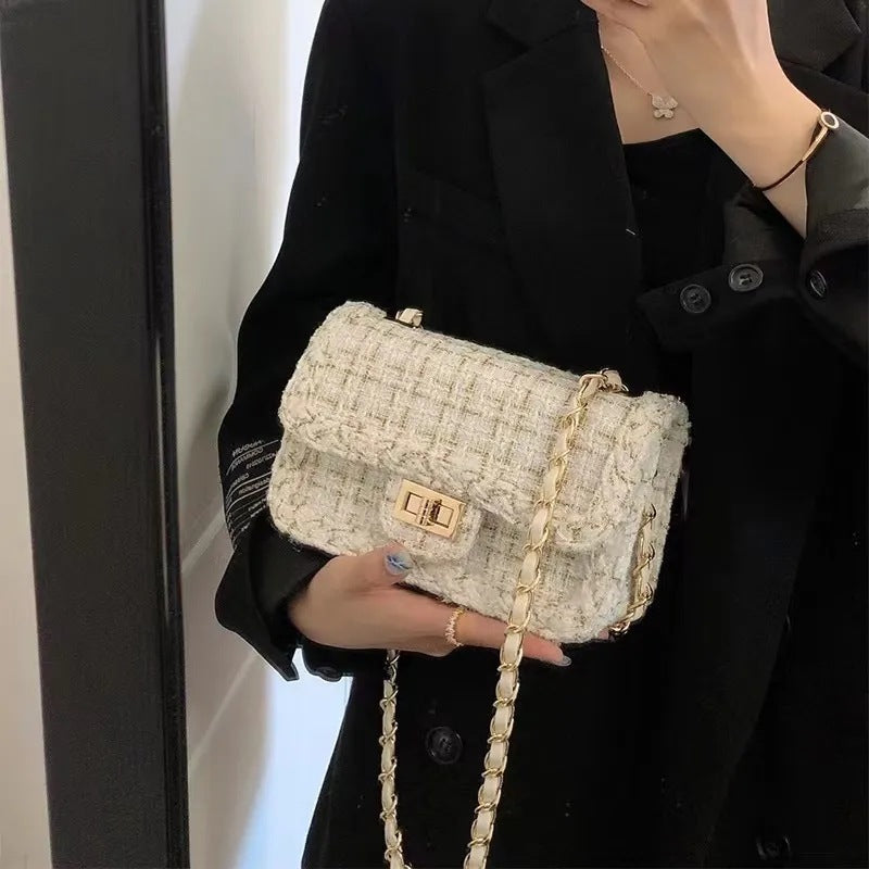 Textured Chain-Detail Crossbody Bag