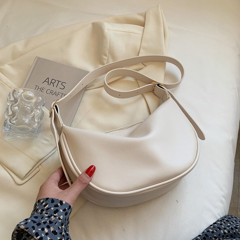 Elegant Curved Shoulder Bag