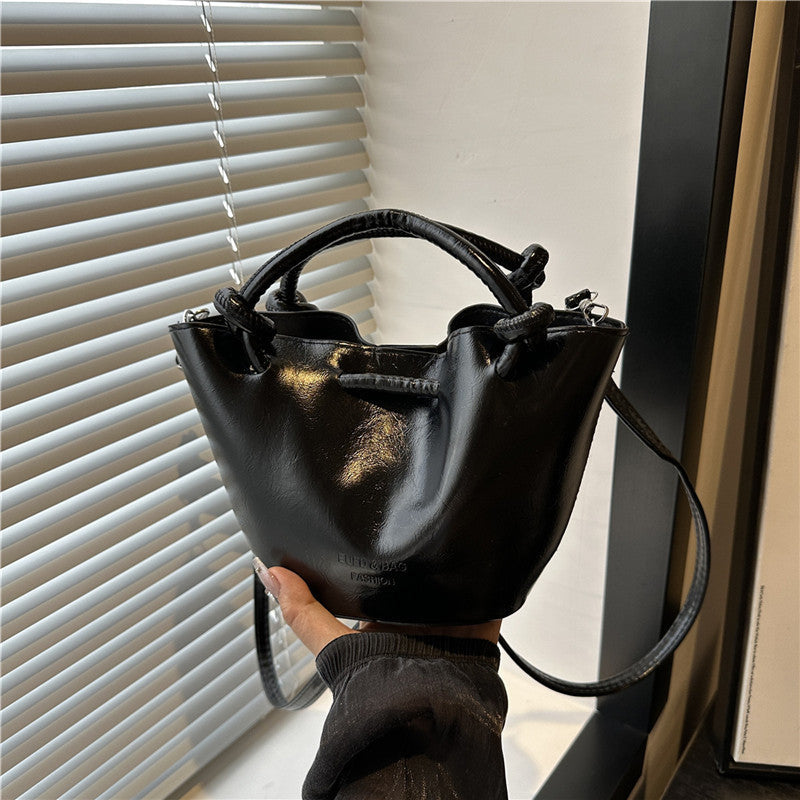 Ladies fashionable mini handbag with original design