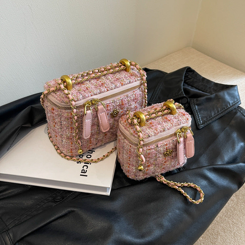 Ladies mini handbag with detachable shoulder strap