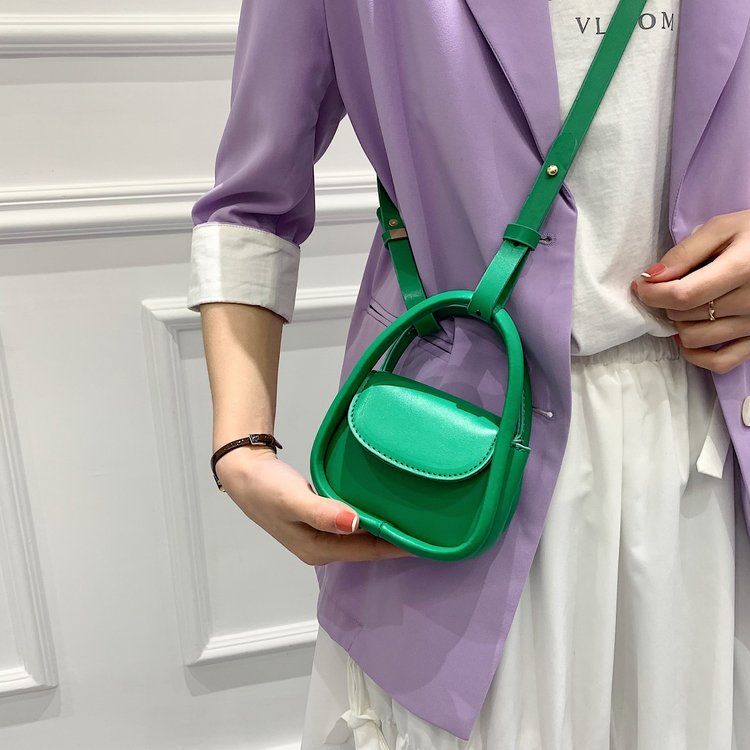 Ladies mini handbag with elegant chain accent