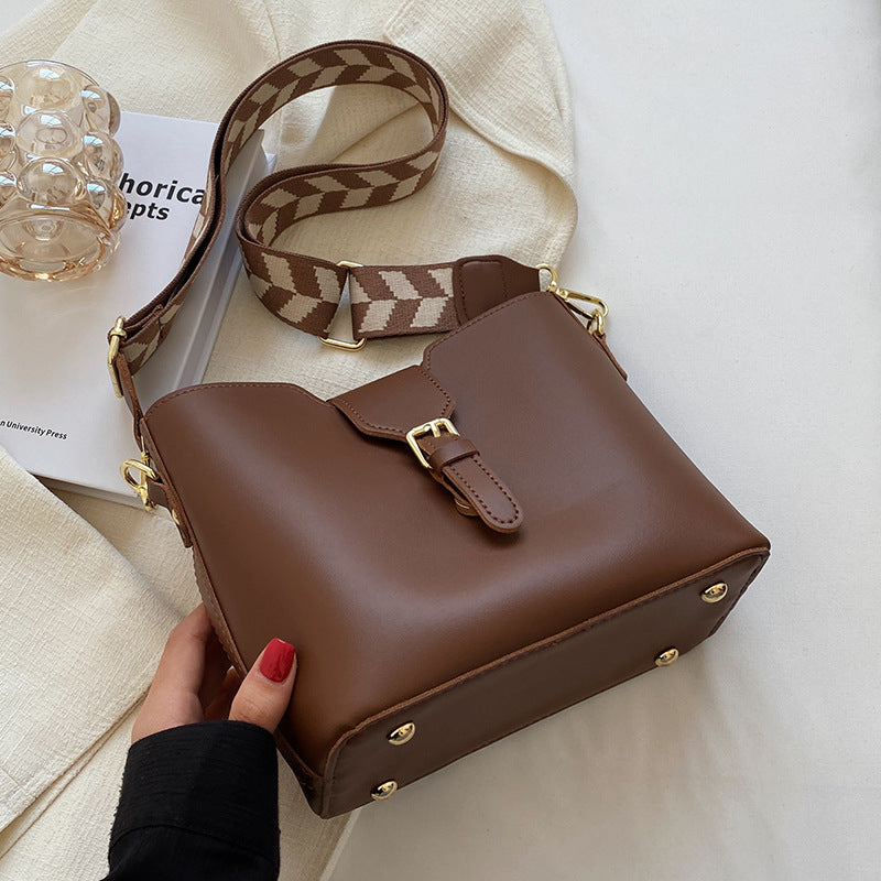 Versatile Chic Crossbody Bag