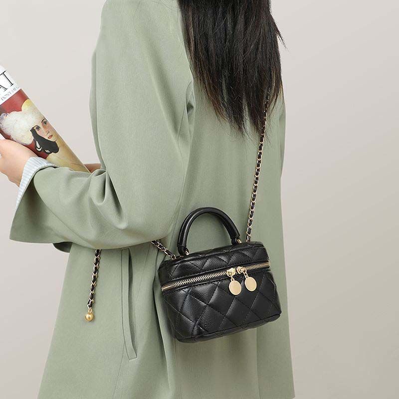 Quilted Mini Chain Handbag