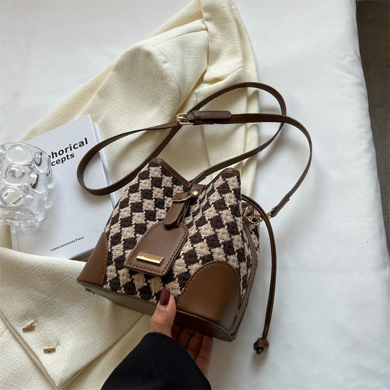 Stylish Knit Bucket Bag